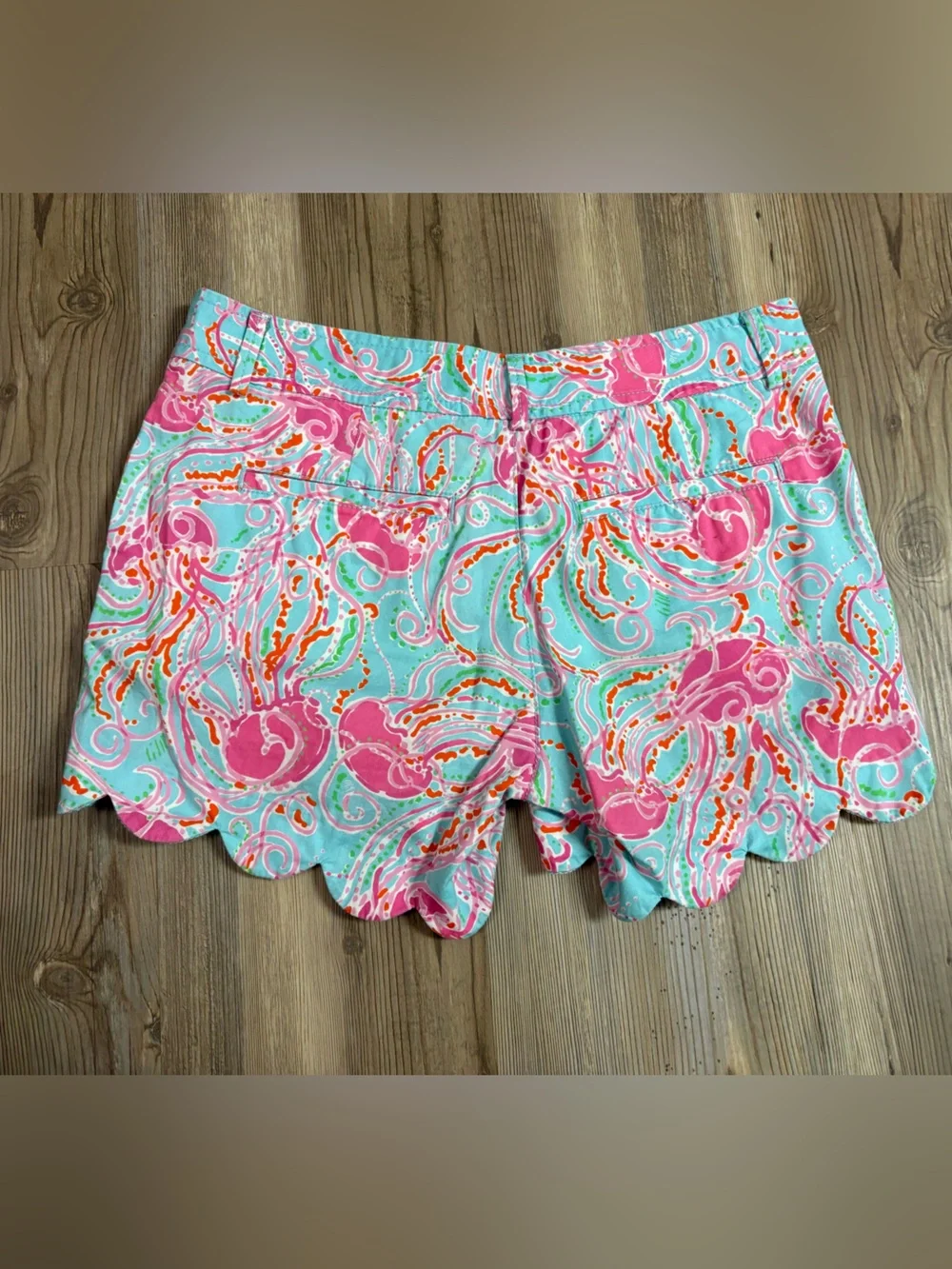 Lilly Pulitzer Jellyfish Buttercup Short sz 2